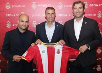 10 co bong da noi tieng nhat 5