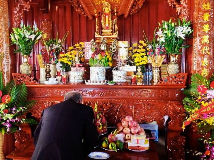 Hãy thắp hương cầu xin tổ tiên mách lối chỉ đường để xua tan đi vận đen trong cuộc sống cũng như trong lô đề Hãy thắp hương cầu xin tổ tiên mách lối chỉ đường để xua tan đi vận đen trong cuộc sống cũng như trong lô đề