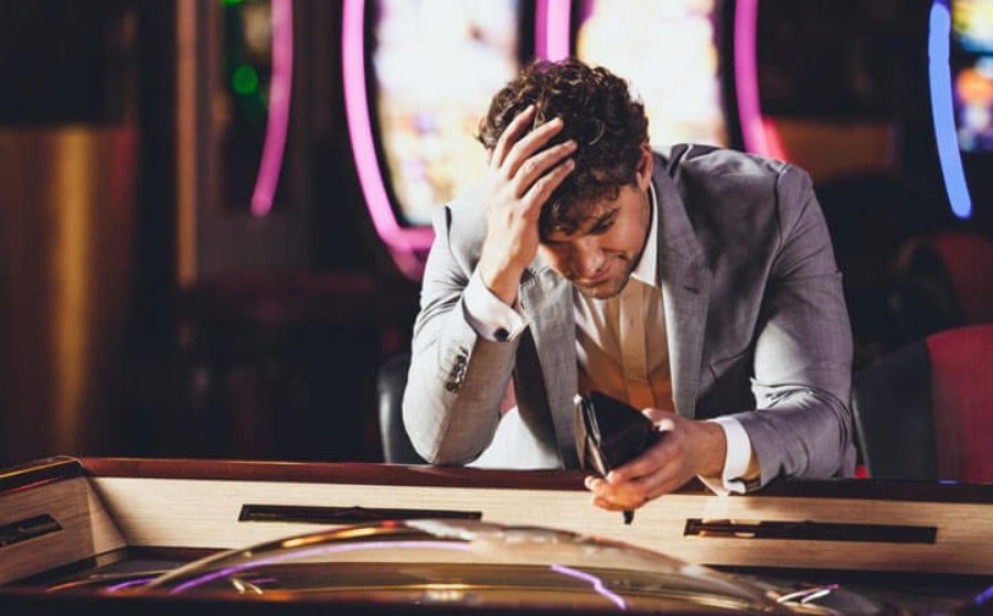 Khi thua bài liên tục phải làm sao để gỡ vốn? 1 thua bai lien tuc phai lam sao anh dai dien 900x559 1