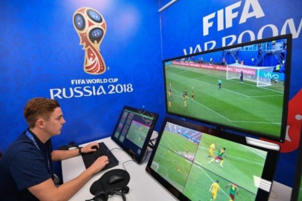 VAR là gì? Công nghệ VAR trong bóng đá có tác dụng như thế nào 6 var la gi 3