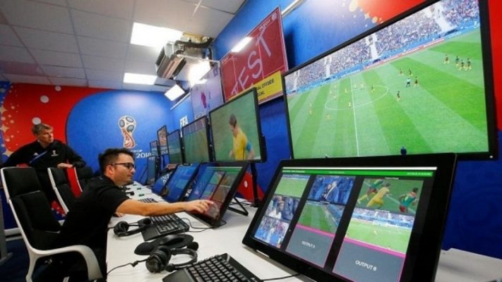 VAR là gì? Công nghệ VAR trong bóng đá có tác dụng như thế nào 7 var la gi 4